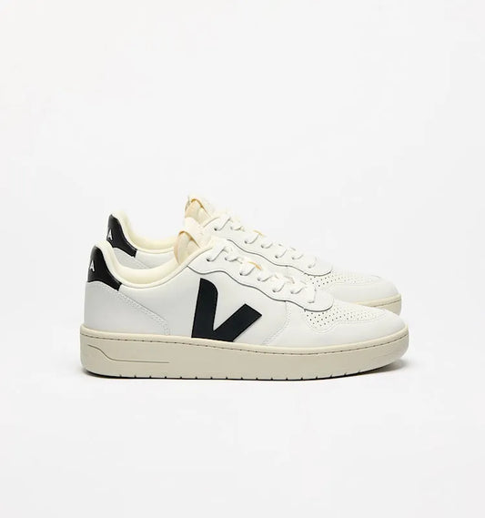 V-10 LEATHER WHITE EMERAUDE